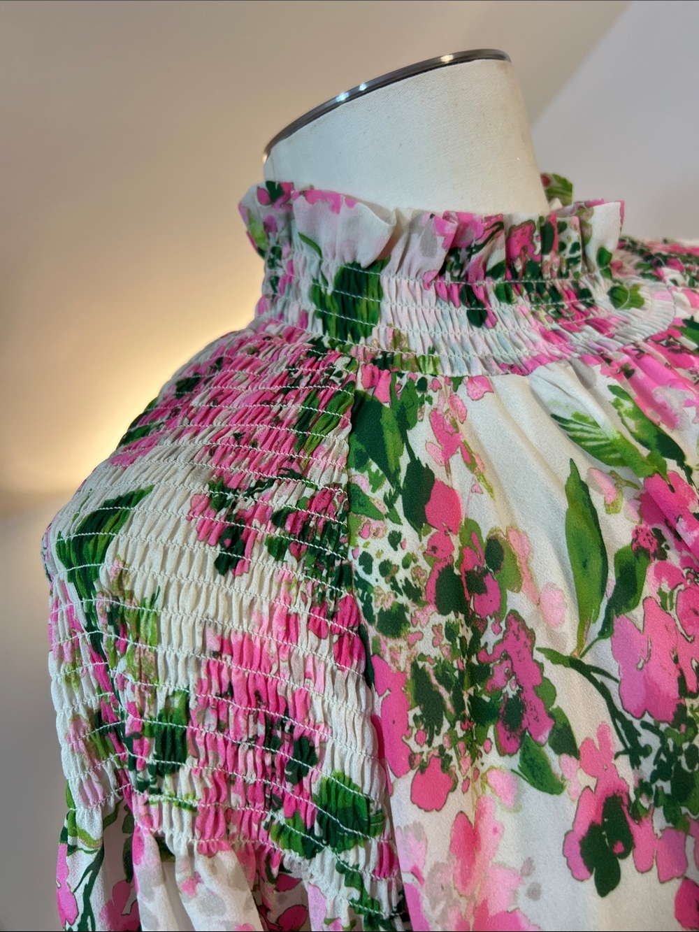 Tuckernuck Pink Hydrangea Floral Smocked-Neck Long.Sleeve Blouse Size XXL - Picture 5 of 12
